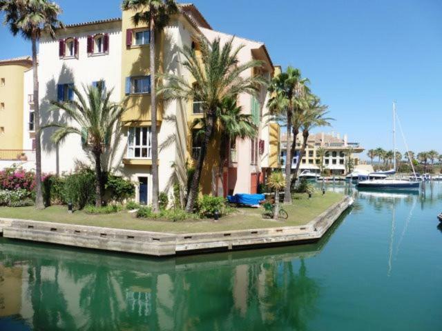 Apartamento Con Piscina ,Playa Con Vistas Panoramicas En La Marina De Sotogrande Сан-Роке Экстерьер фото